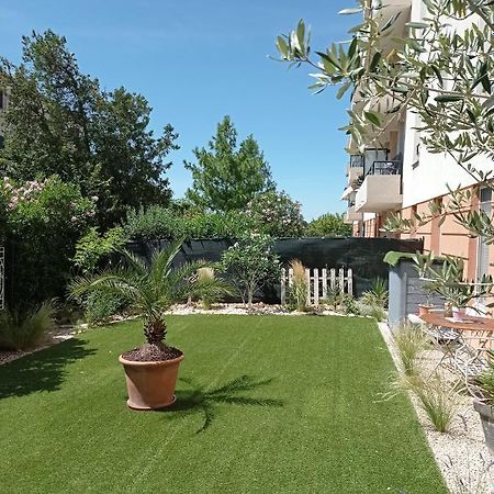 Апартаменти Les Jardins Du Ventoux Карпантра Екстер'єр фото